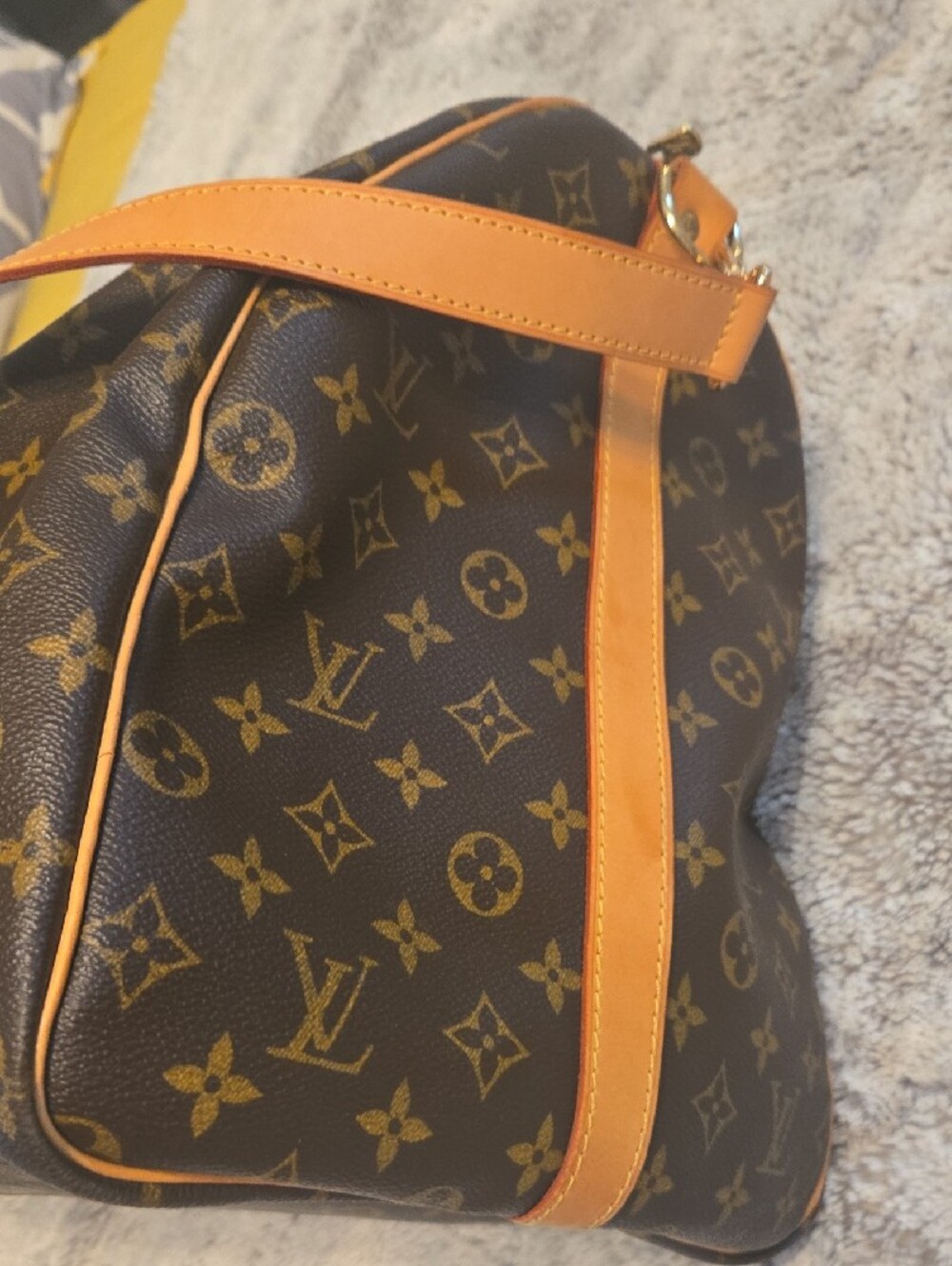 Louis Vuitton Monogram Canvas Duffel Keepall 60 with Vachetta Trim - Picture 7 of 14